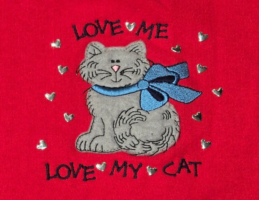 M&C Sportswear Vintage LOVE ME LOVE MY CAT Embroidered Sweatshirt